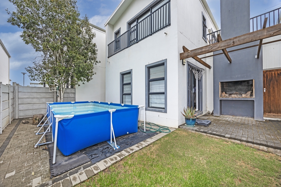 3 Bedroom Property for Sale in Langeberg Heights Western Cape